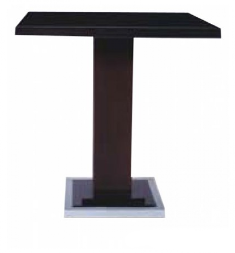 Massive table in a noble design Massive table in a noble design