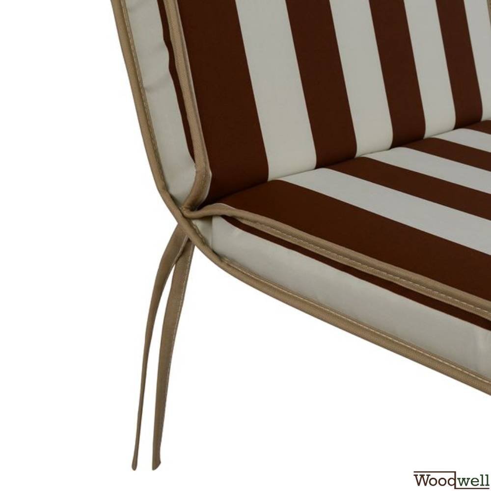 Fabric cushion with a 5 cm thick foam filling Fabric cushion with a 5 cm thick foam filling