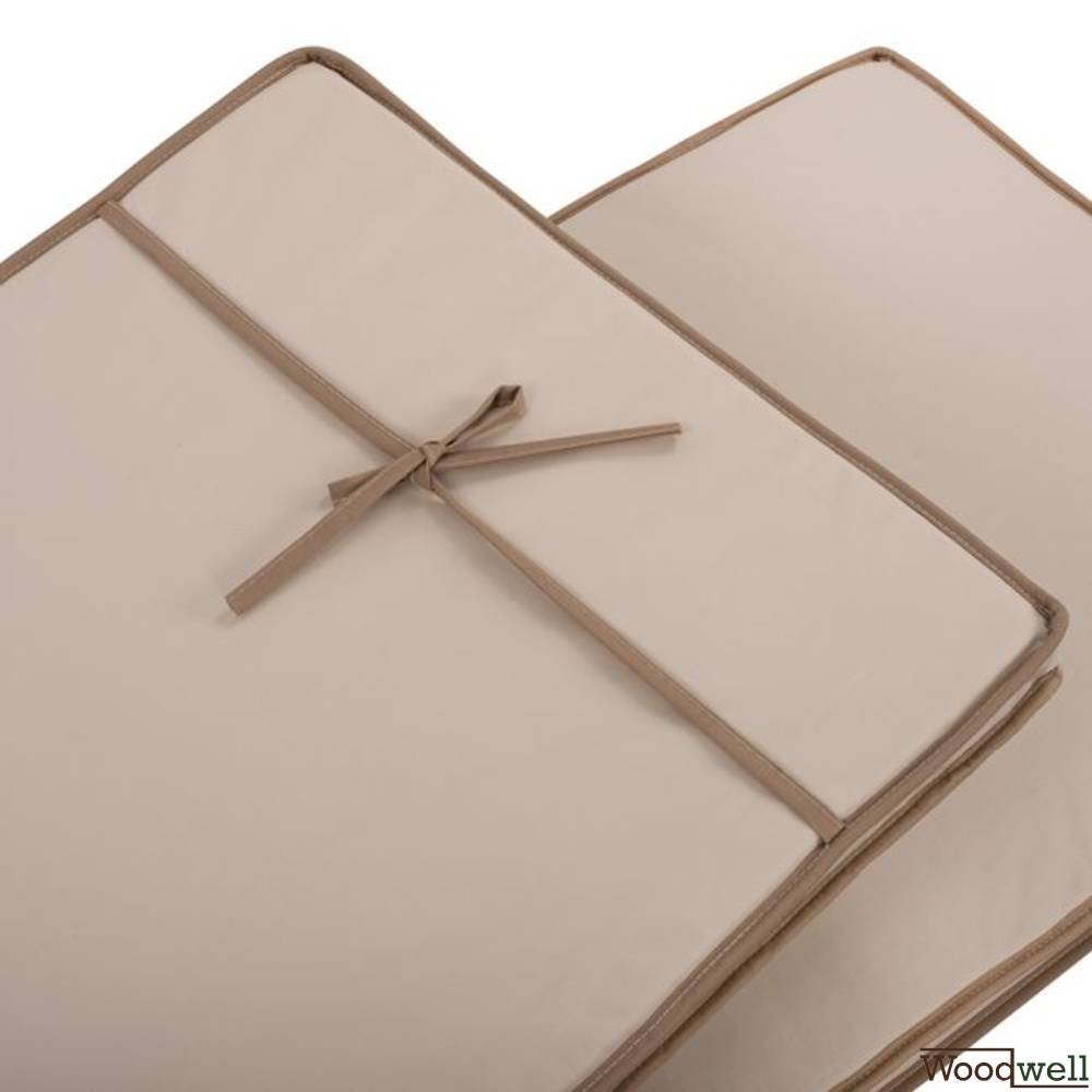 Waterproof sun lounger cushion in beige Waterproof sun lounger cushion in beige