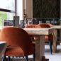 Preview: Stuhl "Jyll" aus Samt in Terracotta und Beine aus schwarzer Massiv Buche