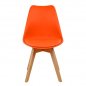 Preview: VEGAS Retro Stuhl in Orange und Holzbeinen in natürlicher Farbe
