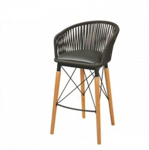 Barhocker mit dunkelgrauen sesselsitz