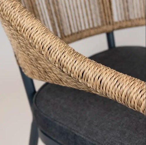 "Lion" aluminum armchair in wicker design