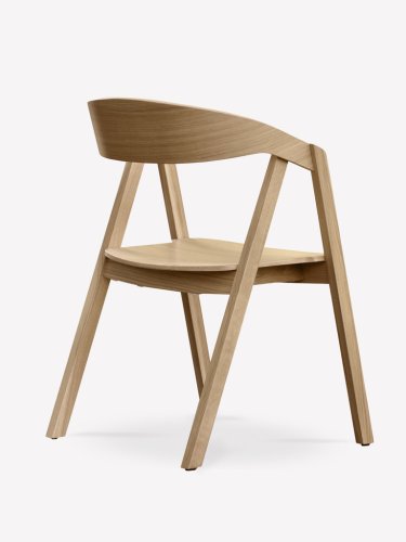 Wooden chair Guru