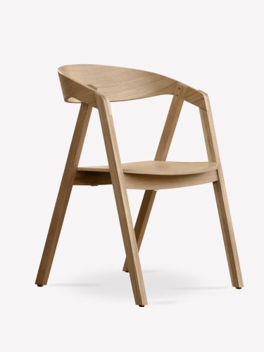 Wooden chair Guru