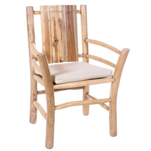 Sessel aus Teakholz im klassischen Naturstil.
