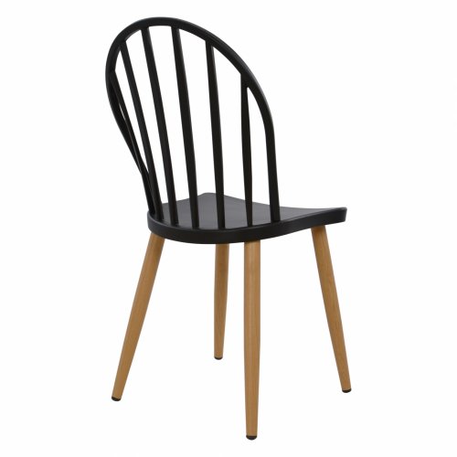 Moderner Esszimmerstuhl mit Metallbeinen aus Naturholzoberfläche, in Schwarz