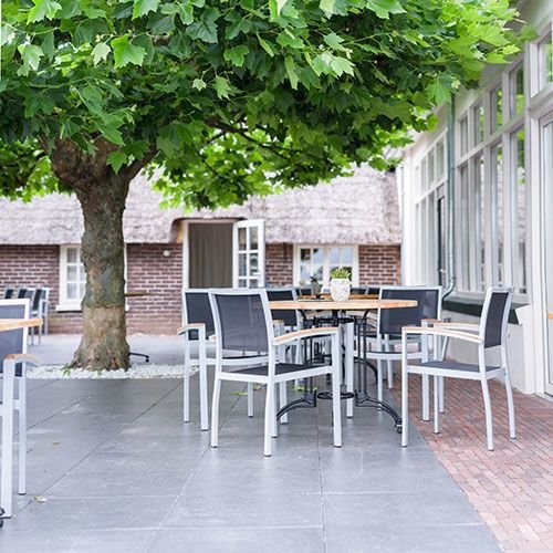 Outdoor Tischuntergestell "Tivoli 4 G" aus Aluminiumguss 72cm Höhe in Schwarz
