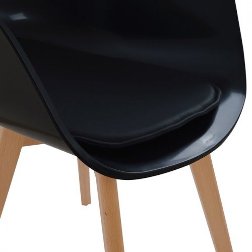 Stuhl PORTHOS, eine Kombination aus Polypropylen und Holz, in Schwarz