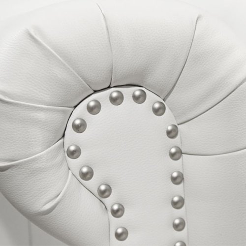 "Chesterfield" Sessel mit Kunstlederbezug in weiß