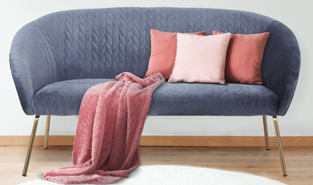 Sofa JOYCE mit Samtstoff in Grauton und Metallbeinen in Gold