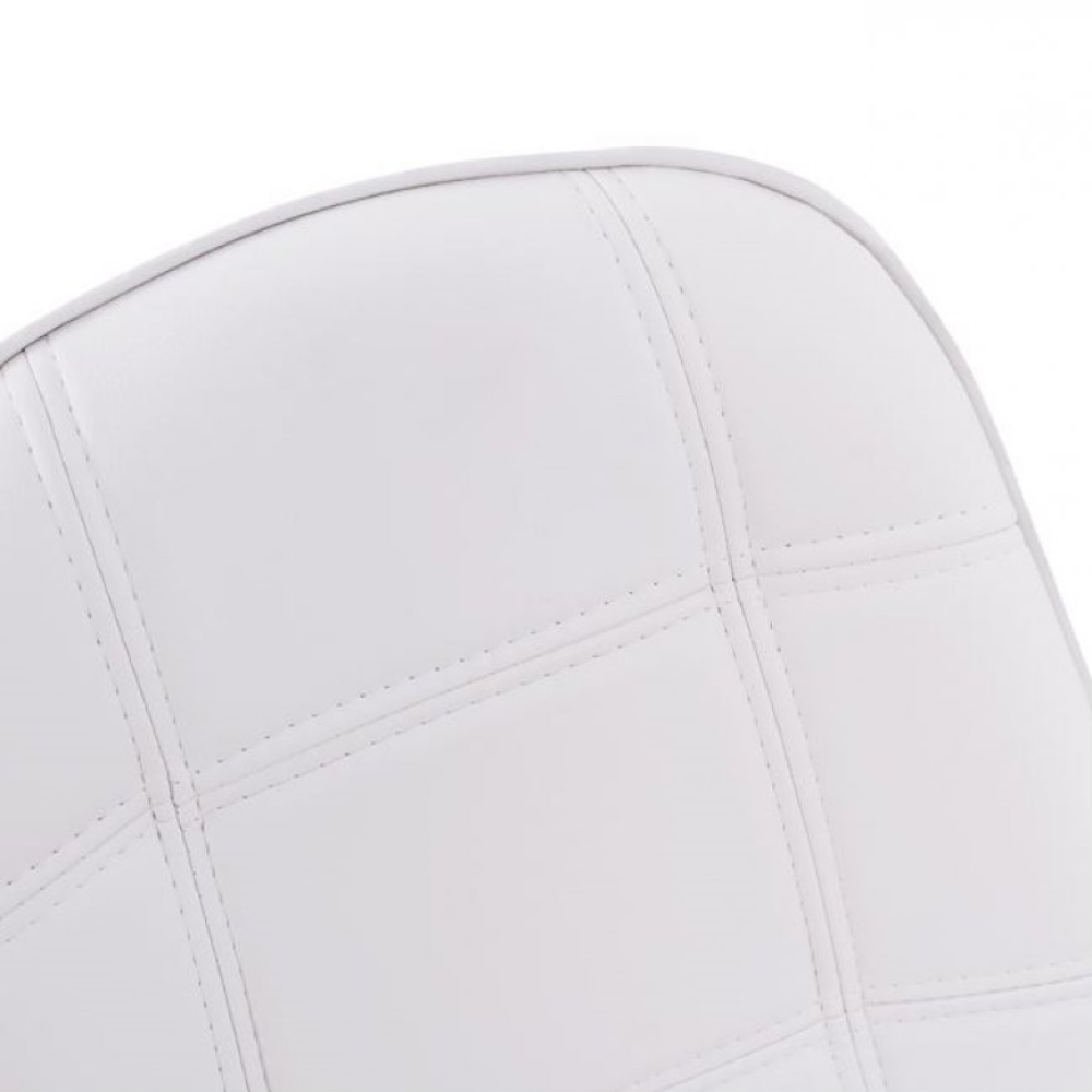 Design Stuhl COSY mit Massivholz Beinen und Kunstleder, in Weiß