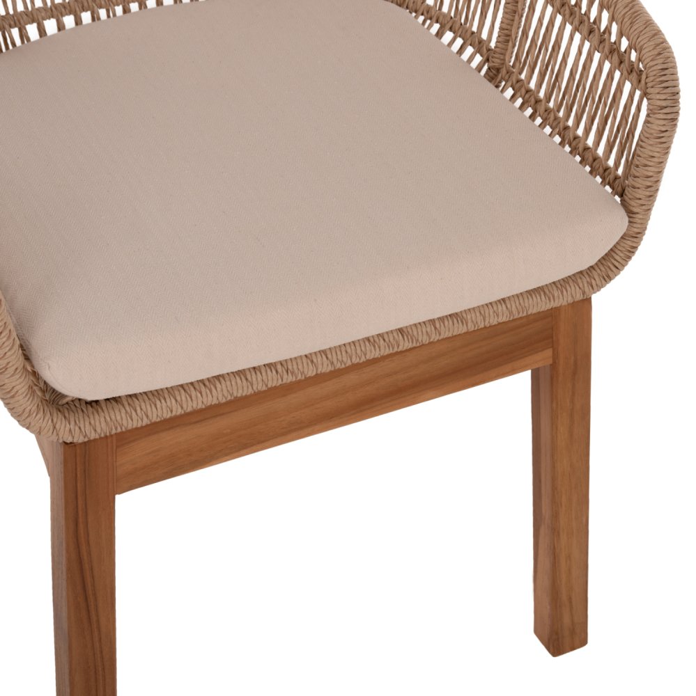 SESSEL AMORA aus recyceltem Teakholz, Gestell aus Aluminium und Polyrattan, 64 x 60 x 87 cm