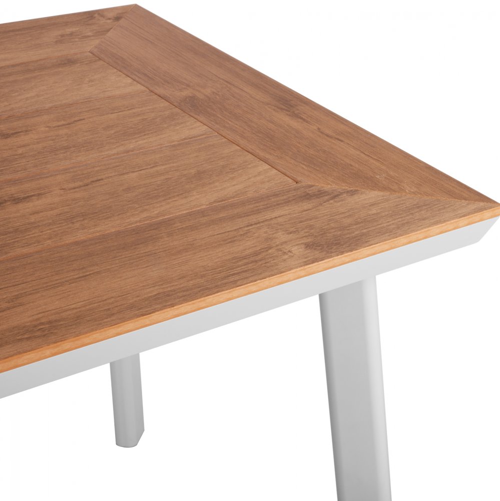 Weißer Aluminiumtisch mit Polywood-oberfläche 80x80xh73 cm.