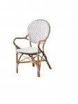 Sessel mit Armelehne aus synthetischem Rattan und Bambusrahmen in weiß