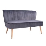 Zweisitzer ANDY Sofa mit Samtstoff in Grauton und Holzbeinen in Naturton.